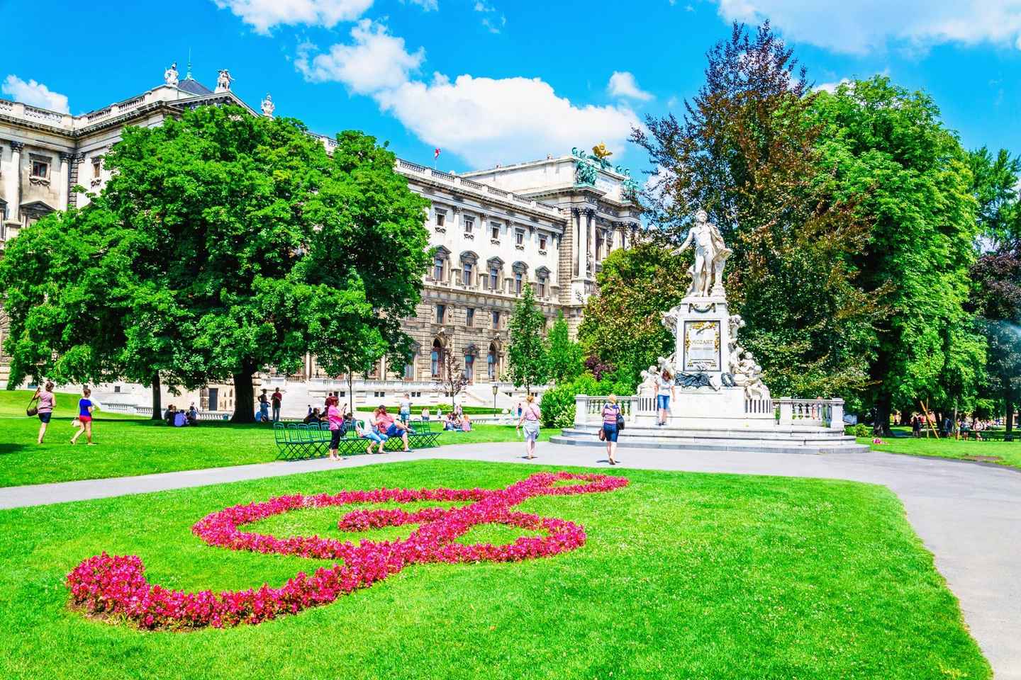 Vienna: Mozart Private Guided Tour