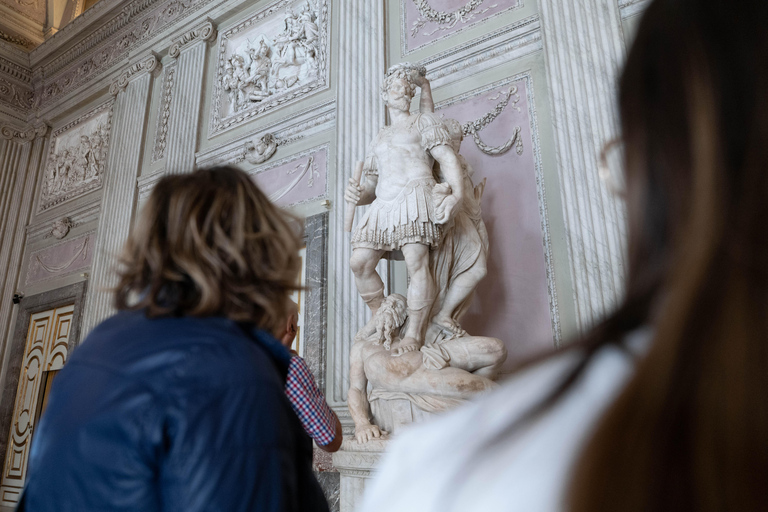 Geführte Tour durch den Königspalast von Caserta: Entdecke den Königspalast und die GärtenEnglischsprachige Tour mit Zug ab Neapel inklusive