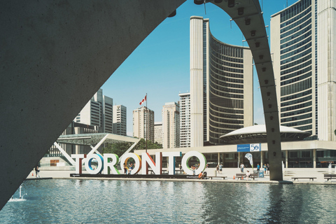 City tour of Toronto with Spanish speaking guide