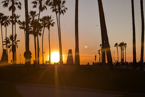 LA: Venice Beach, Muscle Beach & Santa Monica Walking Tour Italian language