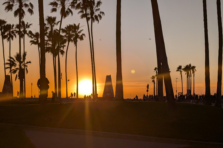 LA: Venice Beach, Muscle Beach & Santa Monica Walking Tour Italian language
