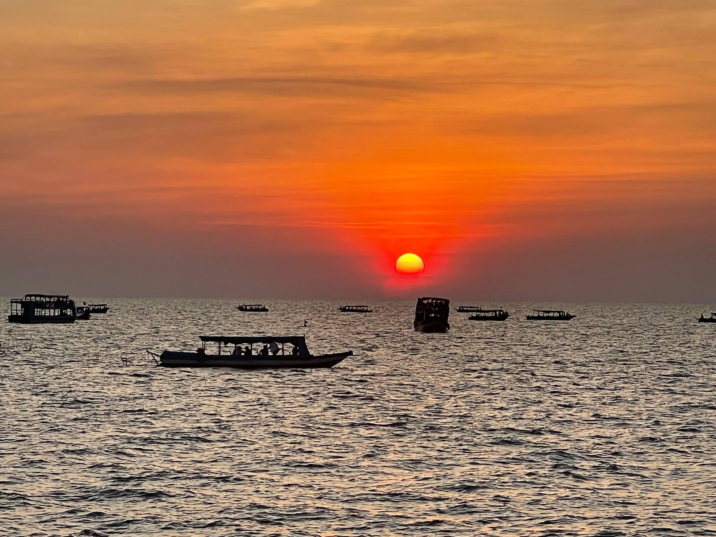 Mönchssegenung, Stelzendorf am Tonle Sap & Sonnenuntergangsfahrt