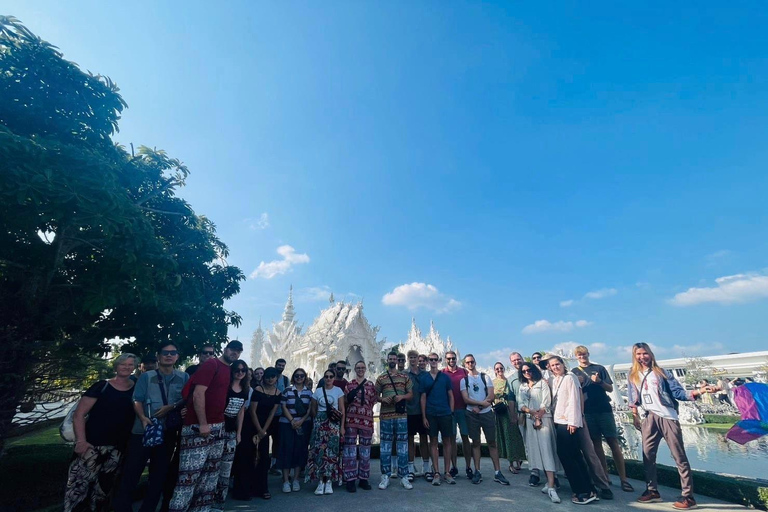 Chiang Mai> Chiang Rai Temples(White/Red/Blue) Day Tour