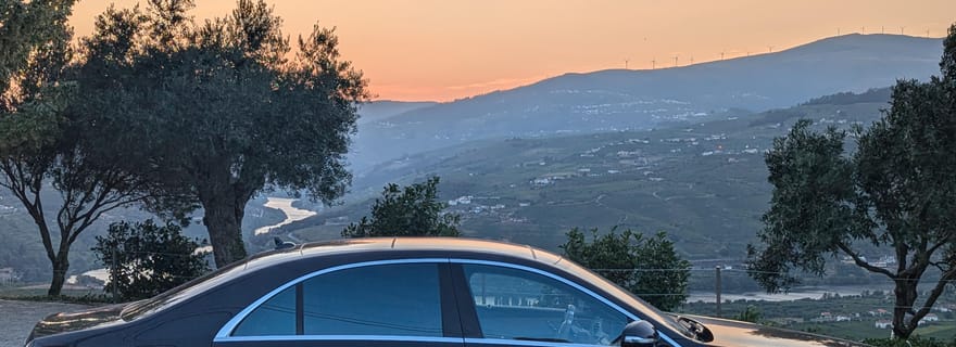 La Royale Vallée du Douro propulsée par la Mercedes de luxe