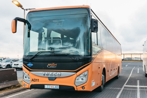 Aéroport de Keflavík : Transfert en bus vers/de ReykjavikTransfert en bus des hôtels de Reykjavik vers l’aéroport KES