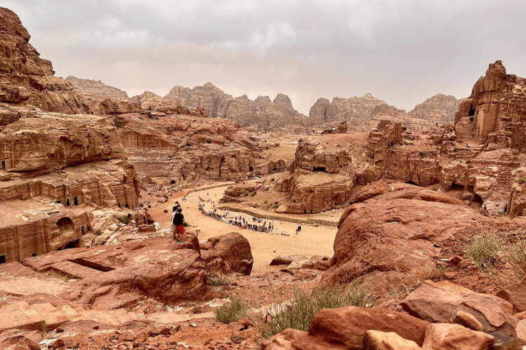 Wadi Rum: Bedouin Camp, Fire Dinner & Desert Experience