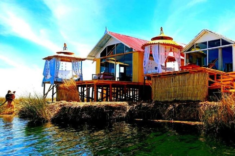 Puno: Uros Island + Floating Hotel 2 Days | Dinner |