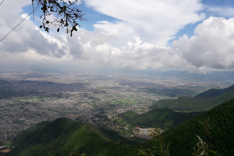 Hög bergsvandring och linbanefärd i Kathmandu ChandragiriHögsta bergsvandring och linbana i Kathmandu Chandragiri