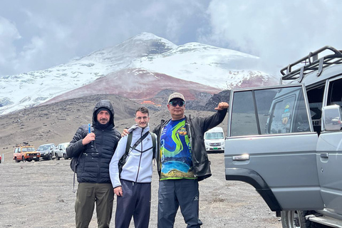 Hidden Corners of Cotopaxi: Slow Travel by 4x4