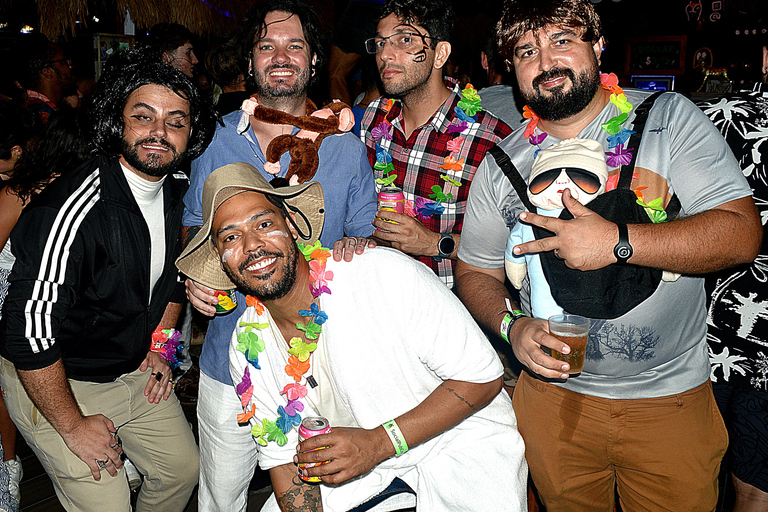 Puerto Escondido Social Pub Crawl – Meet & Make Friends