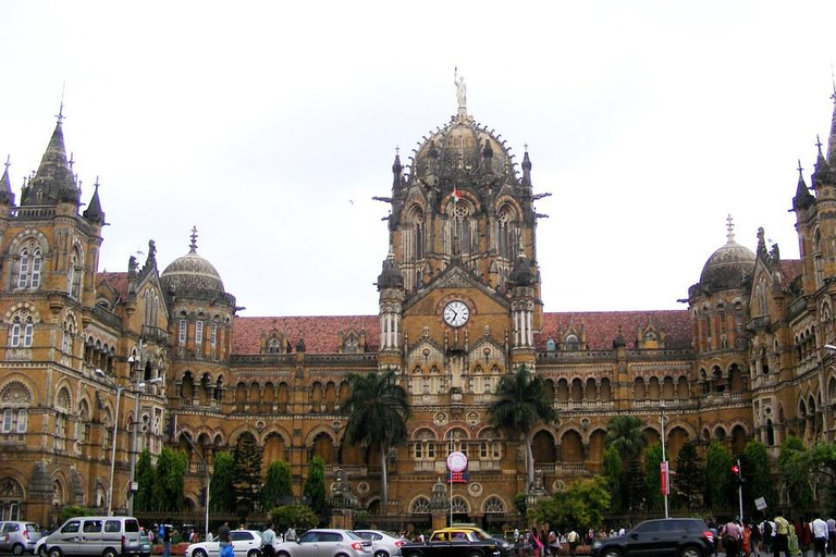 Mumbai: Private Guided Tour with Caves, Markets, and Art