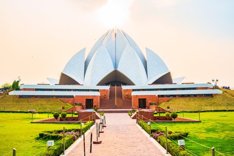 Lotus Temple Private Tour by car with Skip the line All Inclusive Lotus Temple Private Tour by car