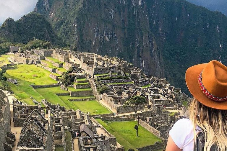 Machu Picchu: 1-day tour by Vistadome Panoramic trainMachupicchu tour: by train vistadome