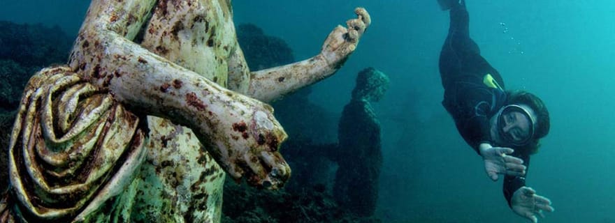 Baïes : expérience de plongée avec masque et tuba avec ruines romaines