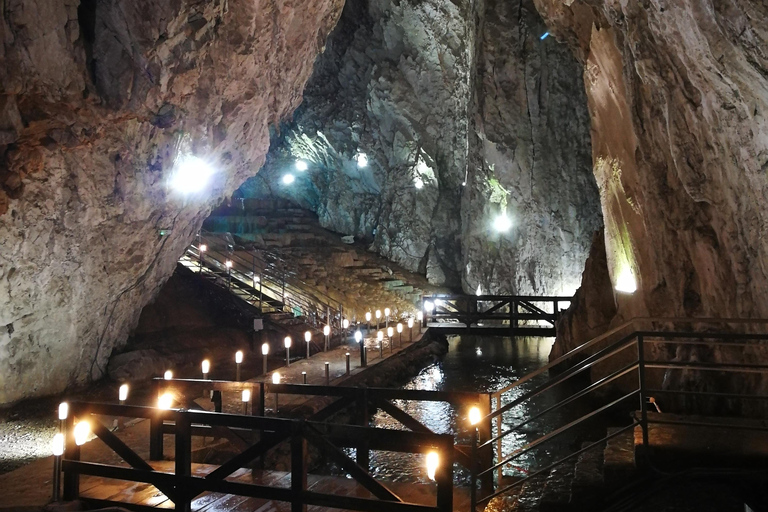Western Serbia 4 days tour: Uvac canyon, Tara NP & Zlatibor