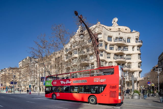 Barcelone : visite en bus à arrêts multiples