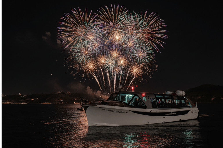 New Year’s Eve Luxury Boat – DJ, Buffet & Open Bar