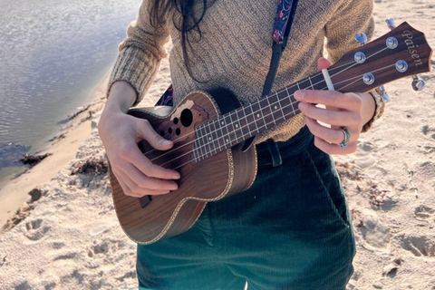 Adelaide: Ukulele Class for All - Ukuleles Provided