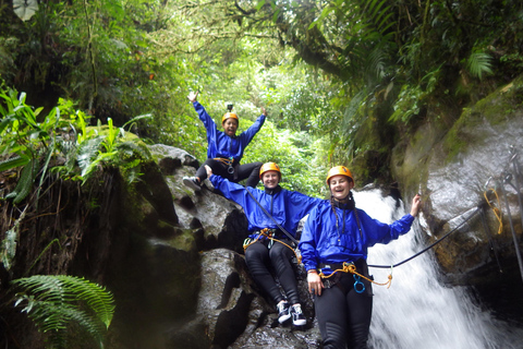 Baños : Canyoning dans les cascades de Chamana ou de Rio Blanco