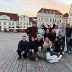 Tallinn: tour dei bar della città vecchia - shot, giochi, offerte e discoteca