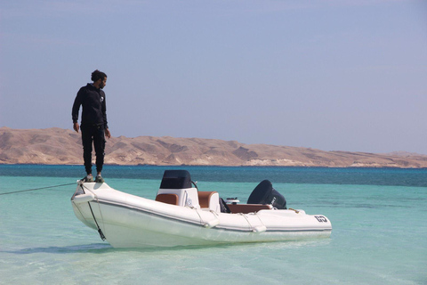 Hurghada : Bateau rapide privé pour les îles d'Abu Minqar sur le banc de sable