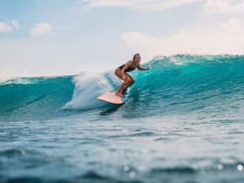 Albufeira: Aula de surf para iniciantes