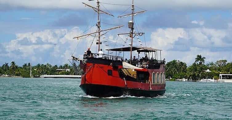 Miami Skyline & Celebrity Homes Pirate Boat Cruise photo 11