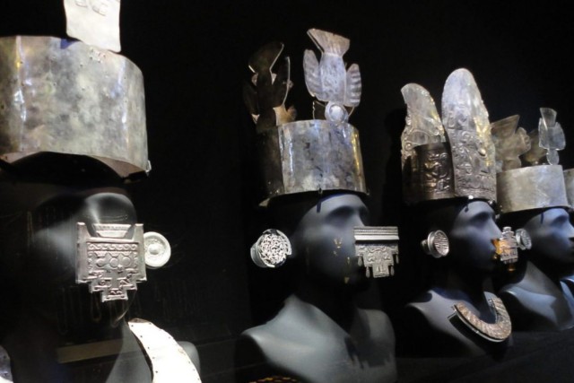 Visit Lima: Larco Museum & City Tour with Catacombs guided visit in Lima
