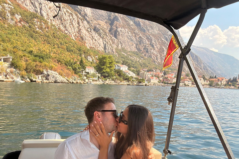 Kotor: Luxury Catamaran Cruise - Swimming with SEA BOB+drink