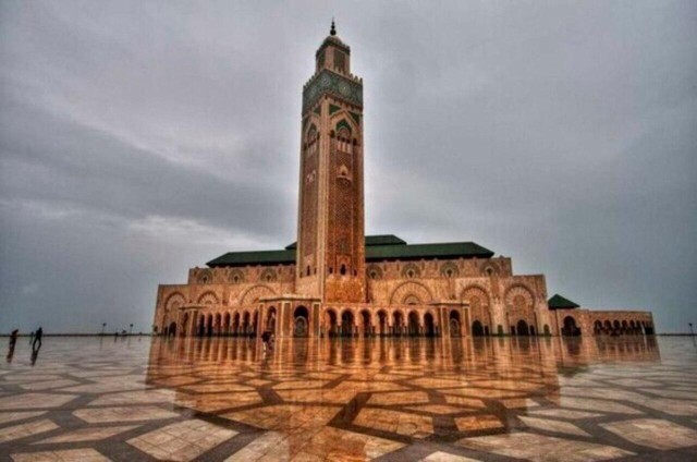 Visit Visite de la mosquée hassan 2, ticket inclus. in Casablanca