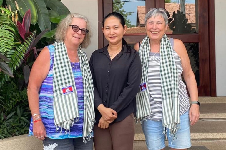 Kampong Khleang Floating Village: Women-Led Tour with Isa