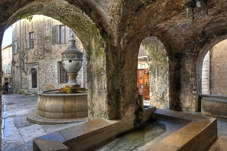 From Nice or Cannes: Private Guided Tour to Grasse & St-Paul