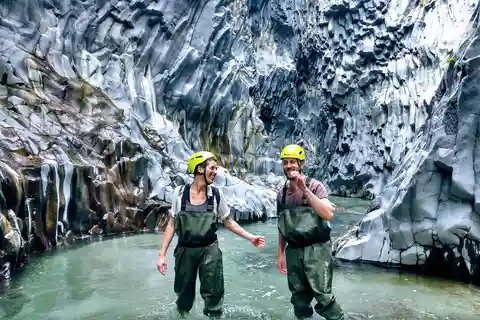Trekking sul fiume Gole di Alcantara
