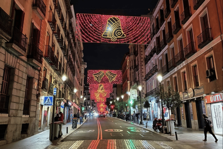 Madrid kerstlichtentour in een tuktukMadrid kerstlichtentour in een Tuk Tuk