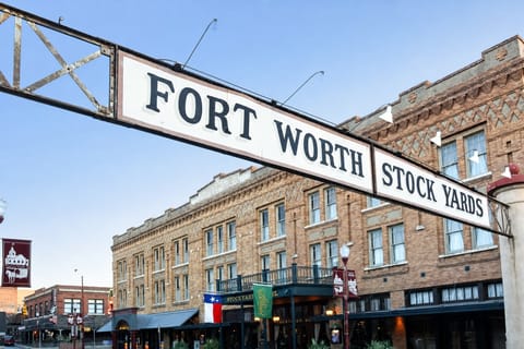 Fort Worth: Stockyards Ghosts and History Walking Tour