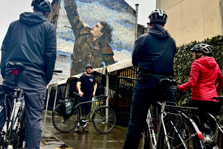 Glasgow: The Essential Glasgow Bike & E Bike Tour E Bike Option