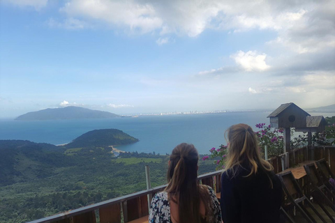 Hue : Voiture privée vers Hoi An via le col de Hai Van et arrêts panoramiquesDe Hue à Hoi An en voiture privée