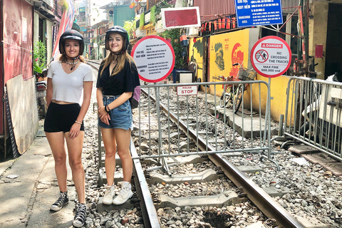 Hanoi 1/2-daagse scootertour met avontuur in de binnenstad1/2-daagse scootertour om de binnenstad van Hanoi te ontdekken