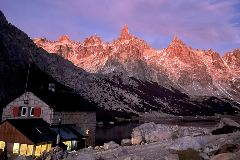 Bariloche, an unforgettable guided trek to the Frey Refuge Bariloche, an unforgettable guided hike to the Frey Refuge