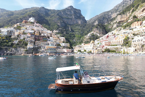 7 horas de experiencia en barco privado en Capri desde Positano