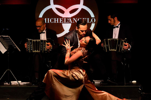 Michelangelo: gastronomisch diner+show+drankjes+transfer gratis.