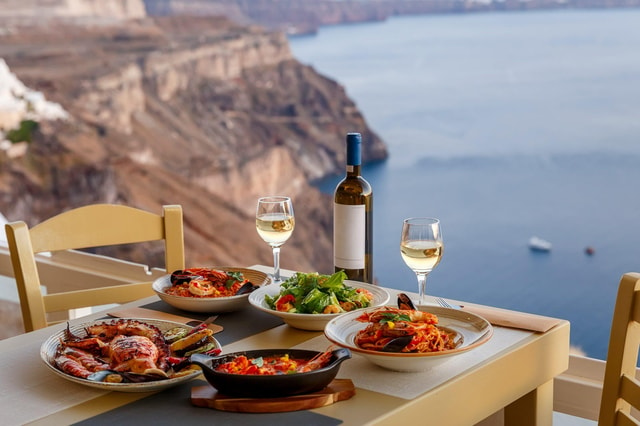 Half Day Easy and Fun Taste of Santorini