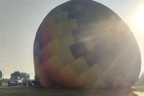 Teotihuacan au lever du soleil, déjeuner local et chocolat aztèque