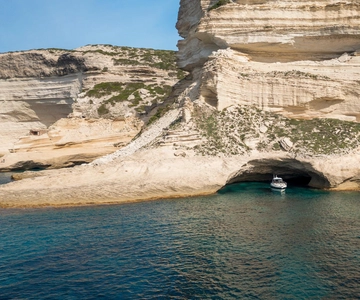 From Bonifacio: Lavezzi Islands Half-Day Boat Tour