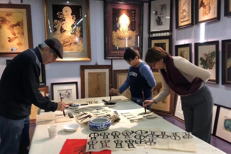 Zajęcia z kaligrafii na Wangfujing w Pekinie w pobliżu Zakazanego Miasta1,5-godzinne zajęcia z kaligrafii
