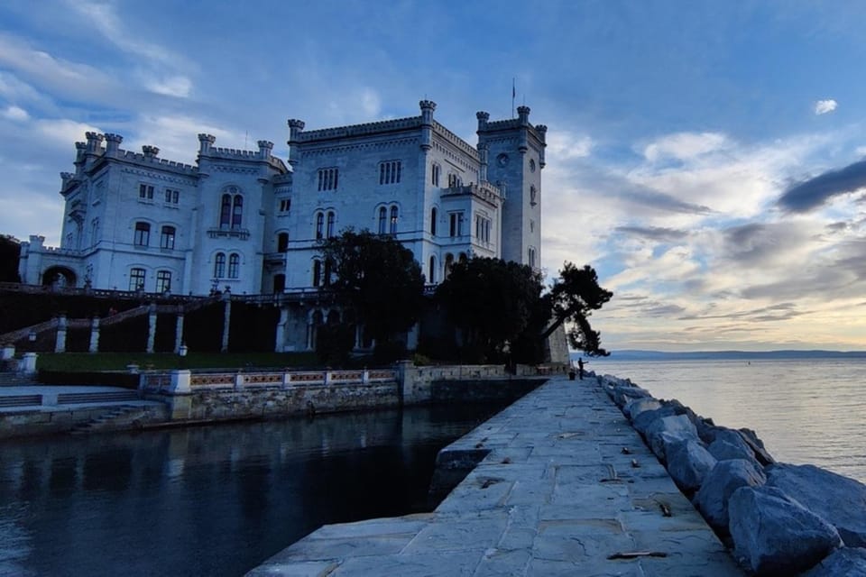 Triest: Schloss Miramare, Museum & Kosmos Ausstellung Ticket | GetYourGuide