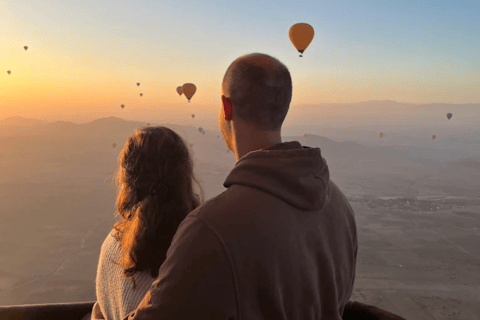 Marrakech: giro romantico in mongolfiera e colazione berbera