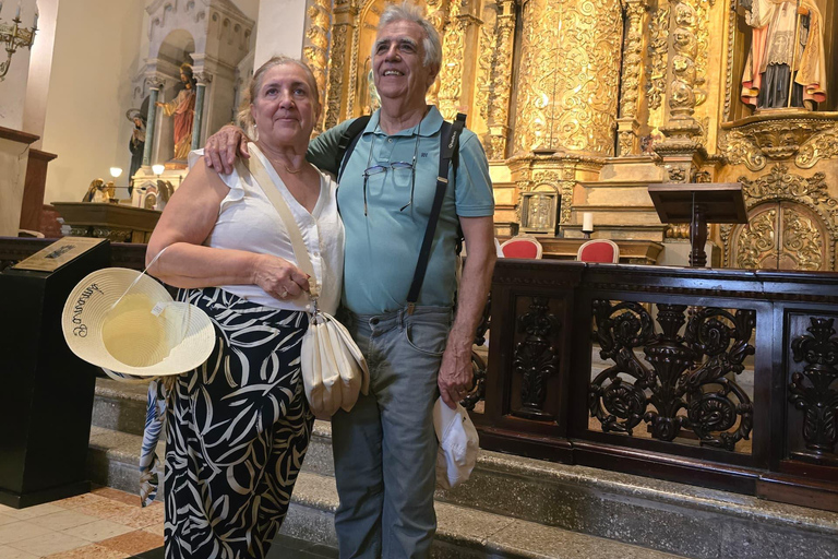 Casco Viejo Walking Tour: History, Culture & Local Tasting