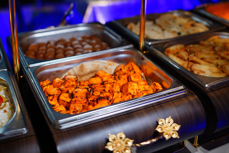 Dubai Marina Dinner Cruise with Buffet & Live Entertainment