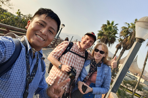 Lima: City Walking Tour with Catacombs and Fruit Tasting